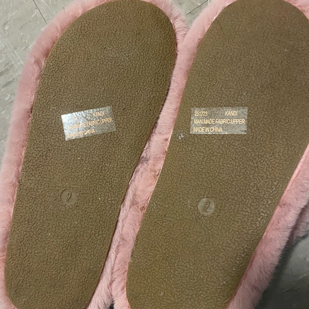 Fashion nova fur sandals. Never worn.
